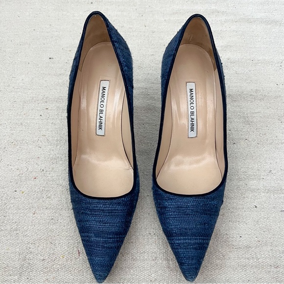 Manolo Blahknik Blue tweed pointed toe heels size 37.5 - Picture 2 of 9